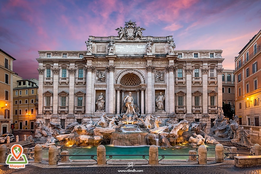 تماشای چشمه تروی (Trevi Fountain)، ایتالیا