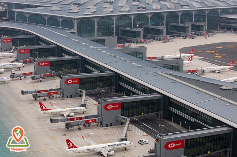 16) حداقل 3 ساعت قبل از پرواز در فرودگاه باشید