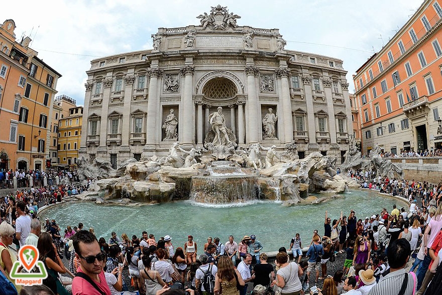 تماشای چشمه تروی (Trevi Fountain)، ایتالیا1