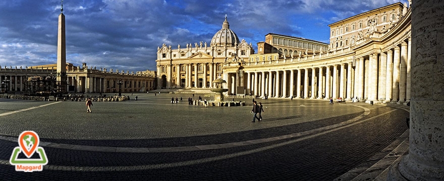 لذت بردن از میدان سینت پیتر (Saint Peter) قبل از ورود به باسیلیکا، واتیکان