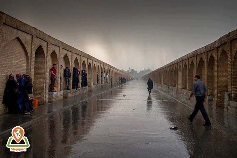 طبقه دوم سی و سه پل طبقه دوم سی و سه پل