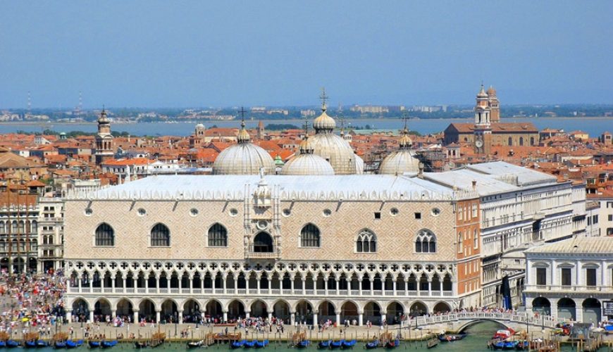 راهنمای بازدید از کاخ دوج ونیز (Doge's Palace) | زیباترین کاخ اروپا