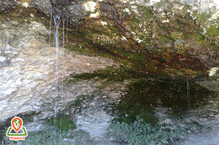 چـشمه های آب زیـرغار کرفتو چـشمه های آب زیـرغار کرفتو