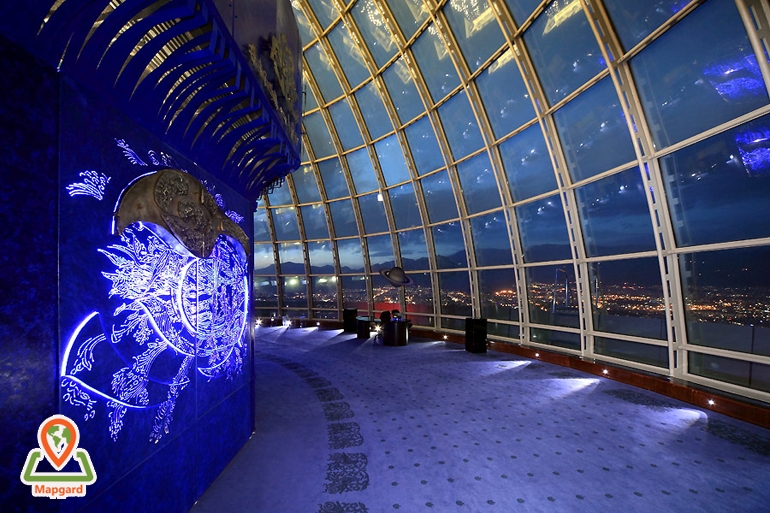 فضای داخلی گنبد آسمان