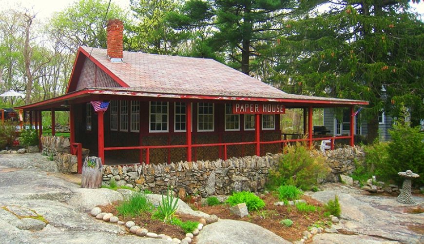 خانه کاغذی (Paper House) | خانه ای از روزنامه در ماساچوست