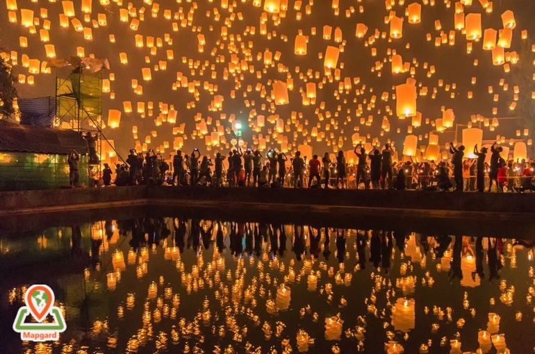 جشنواره فانوس یی پنگ (Yi Peng Lantern Festival) | تایلند (Thailand)