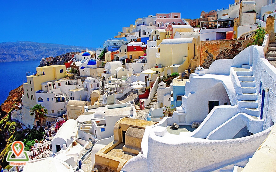 قدم زدن در جزیره سنتورینی (Santorini Island)، یونان
