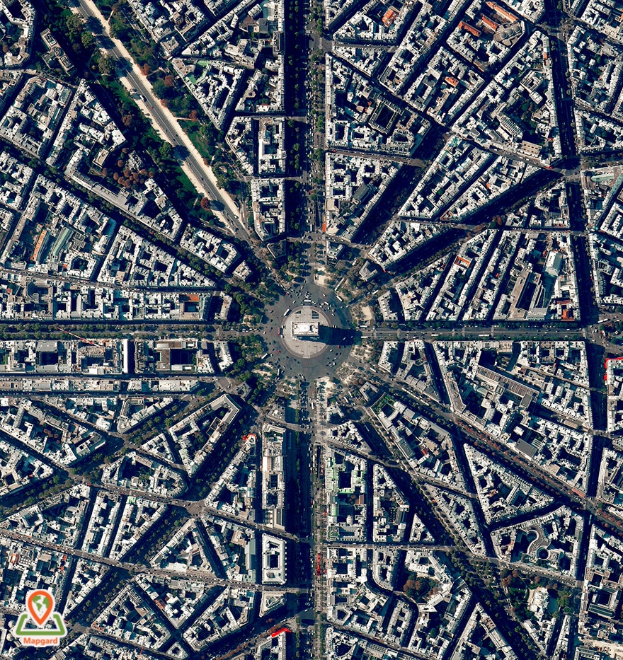 28) روز باستیل، پاریس، فرانسه (Bastille Day, Paris, France)