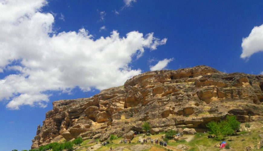 غار کرفتو | بزرگترین غار باستانی ایران