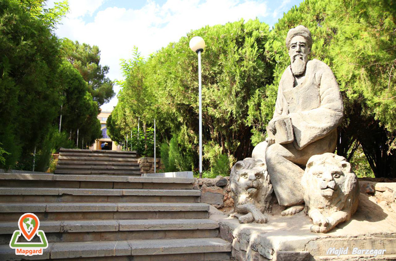 مجسمه شیخ ابولحسن خرقانی